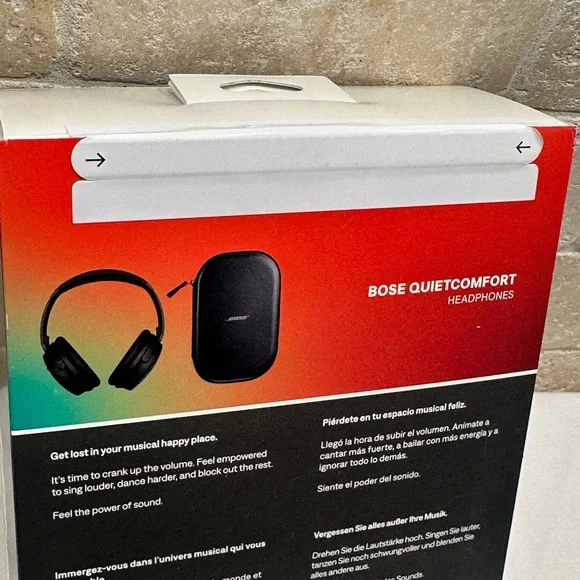 Bose QuietComfort Black Headphones - Picture 3 of 3